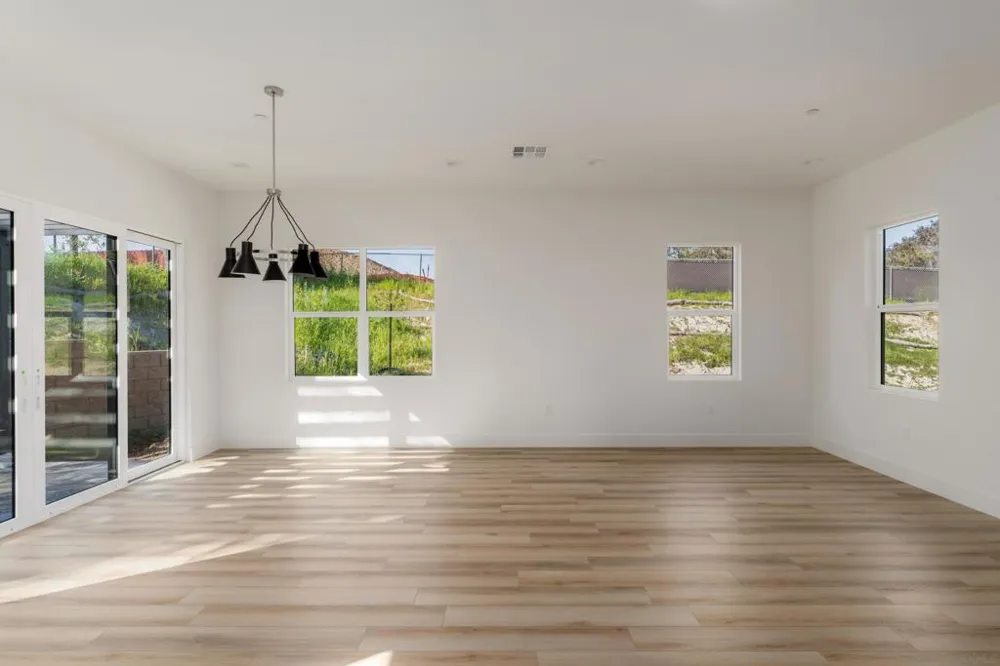 710 Passion Court Vista, CA 92083