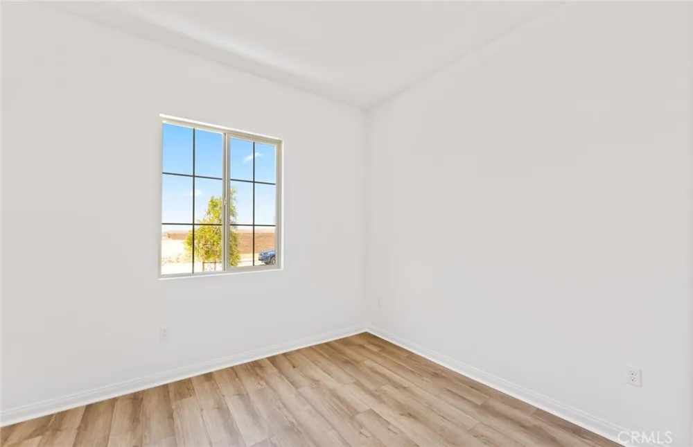 23676 Shoal Drive Corona, CA 92883