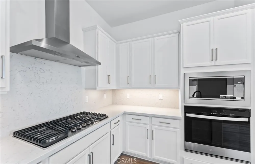 23676 Shoal Drive Corona, CA 92883