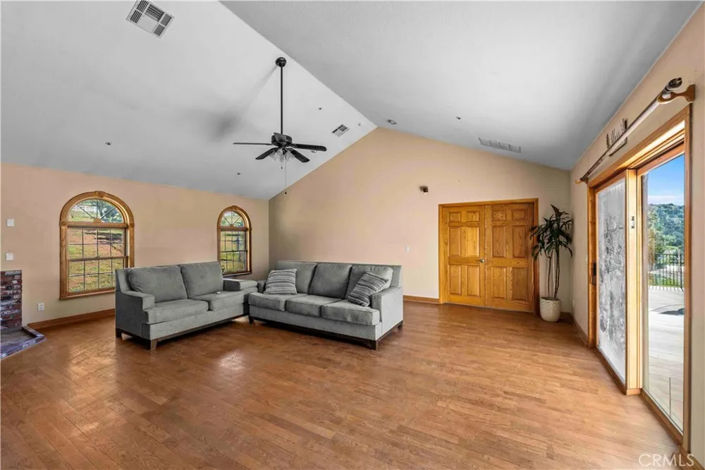 34754 Ellenan Acton, CA 93510