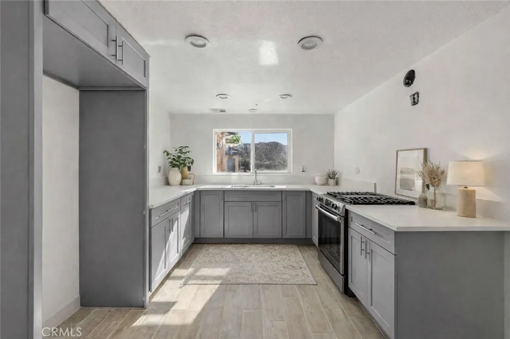 34754 Ellenan Acton, CA 93510
