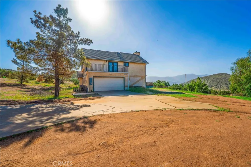 34754 Ellenan Acton, CA 93510