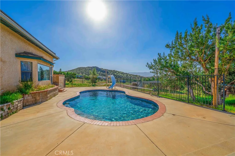 34754 Ellenan Acton, CA 93510