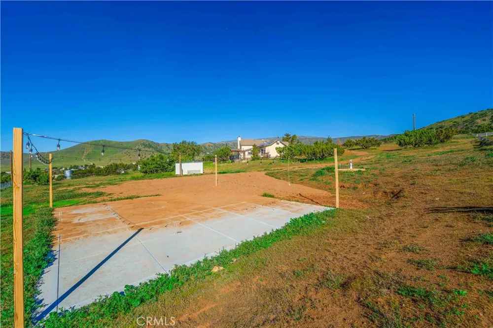 34754 Ellenan Acton, CA 93510