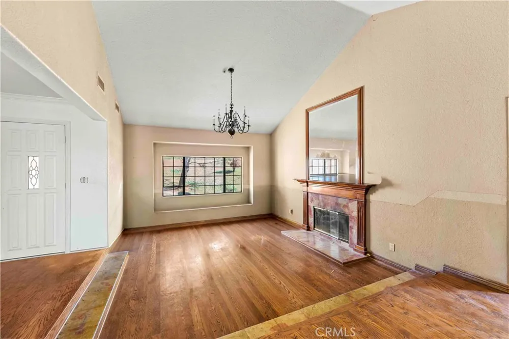 34754 Ellenan Acton, CA 93510