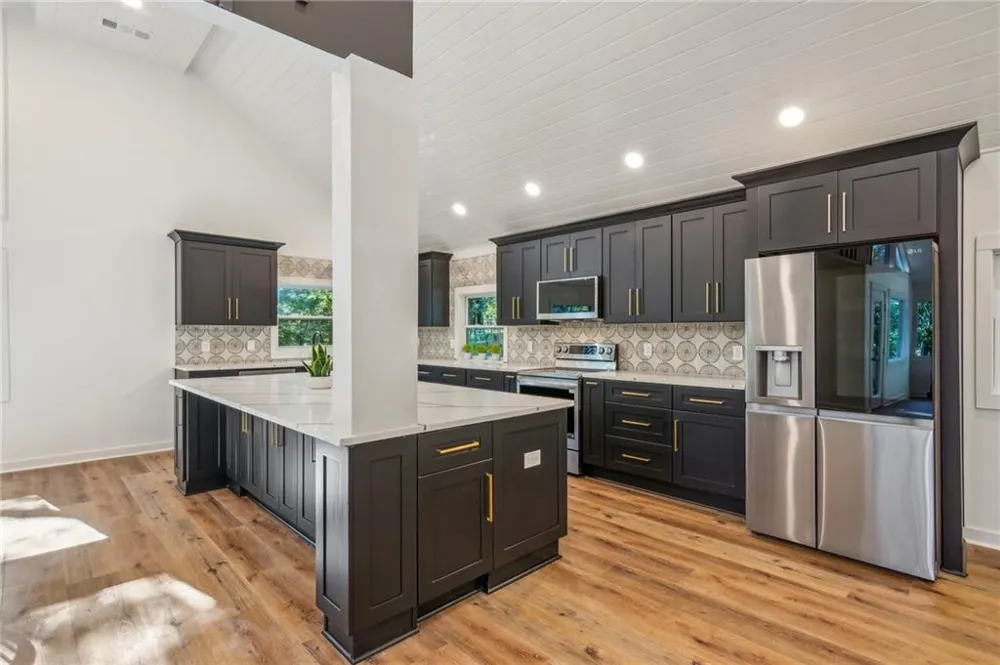 626 Petit ridge dr Big Canoe, GA 30143