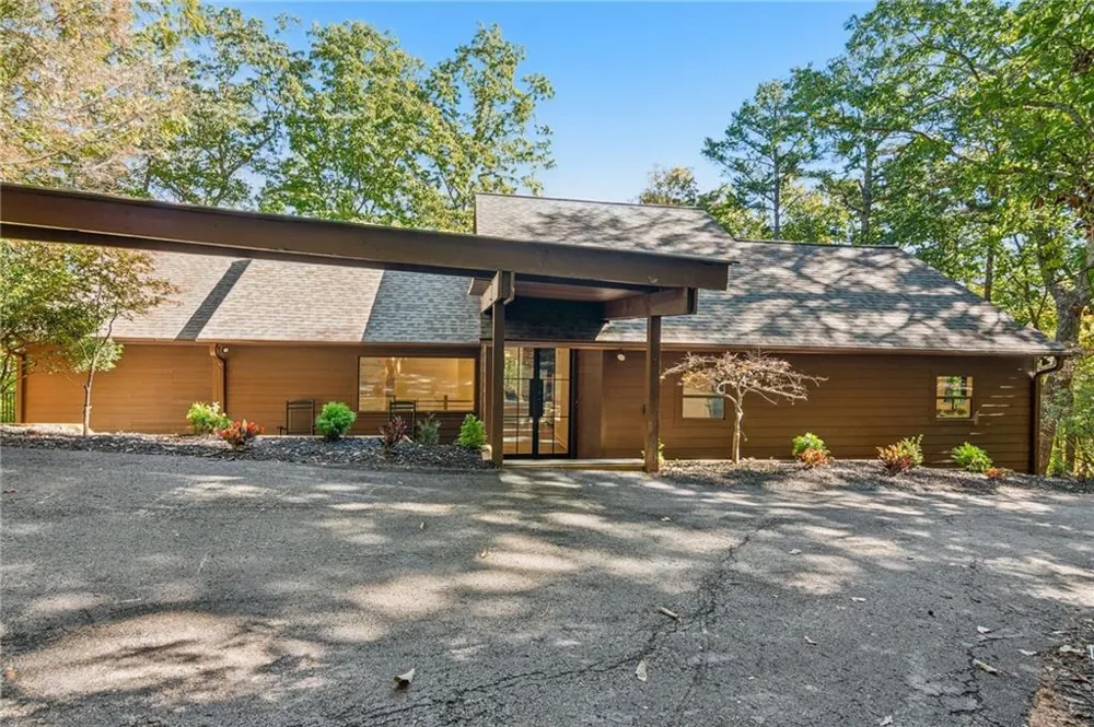 626 Petit ridge dr Big Canoe, GA 30143