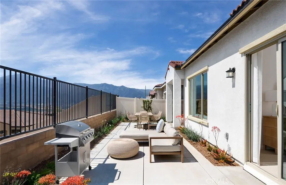 11973 Hillsong Drive Corona, CA 92883