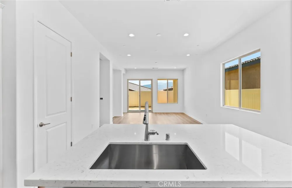 11973 Hillsong Drive Corona, CA 92883