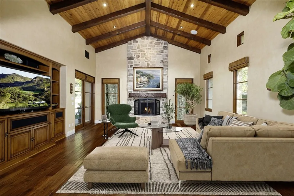 50 Copper Creek Irvine, CA 92603