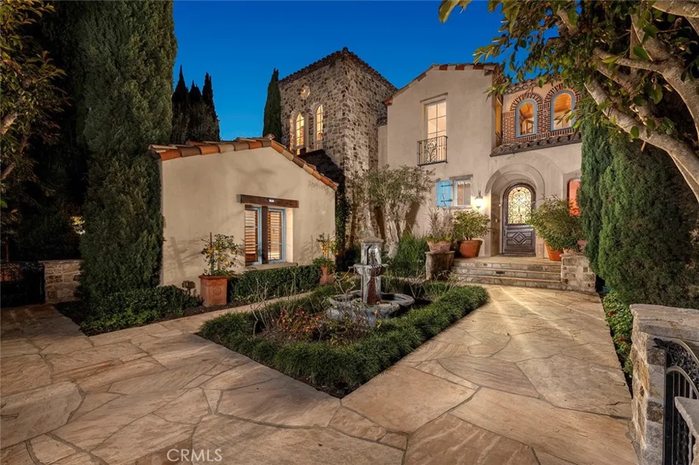 50 Copper Creek Irvine, CA 92603