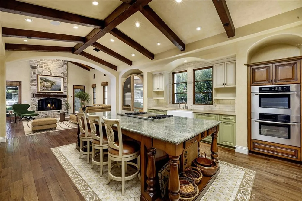 50 Copper Creek Irvine, CA 92603
