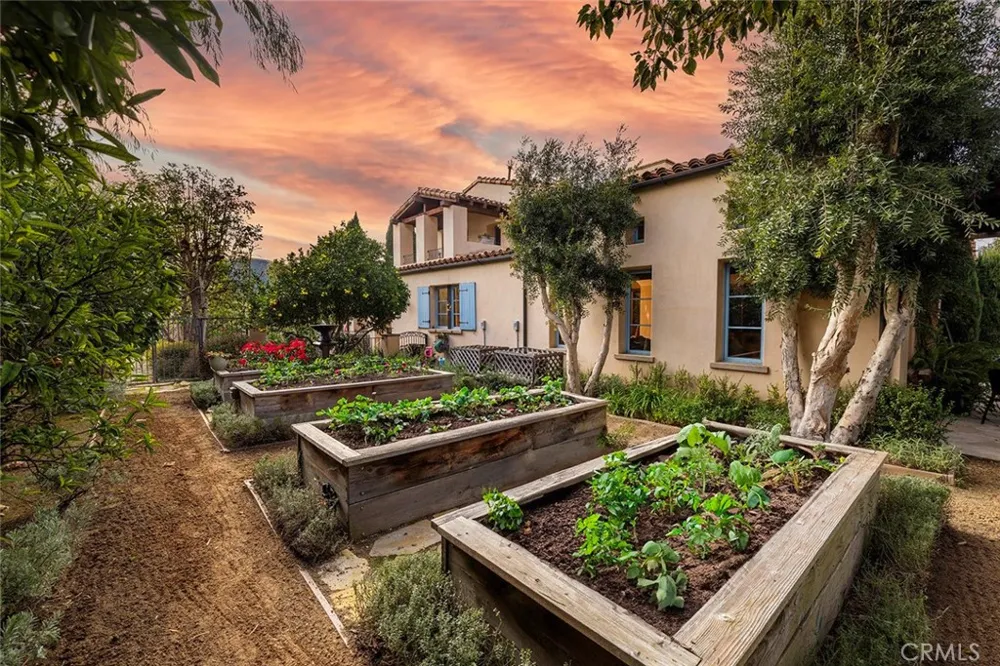 50 Copper Creek Irvine, CA 92603