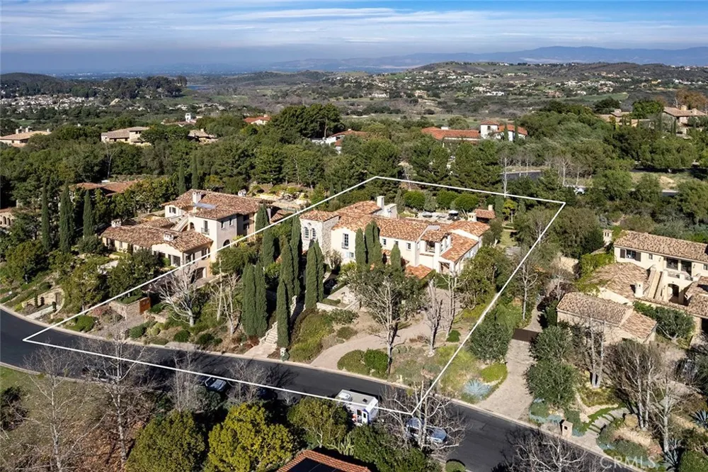 50 Copper Creek Irvine, CA 92603