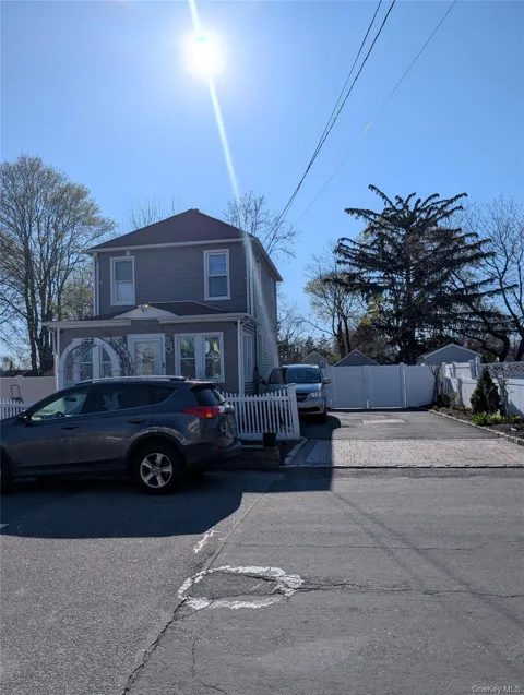 42 3rd Avenue