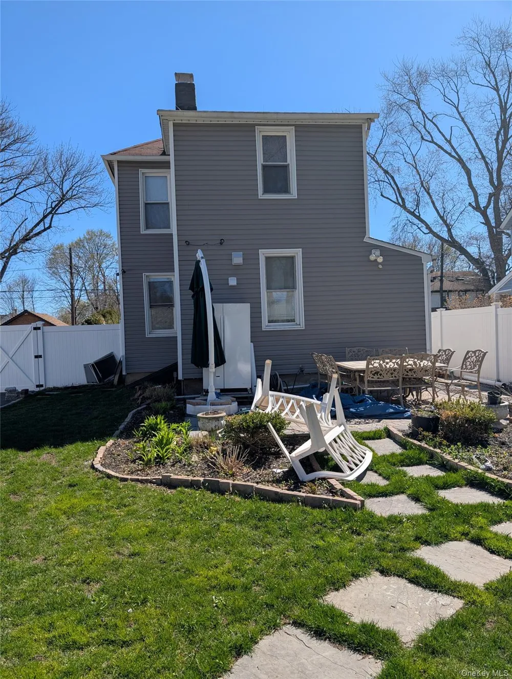 42 3rd Avenue Huntington Station, NY 11746
