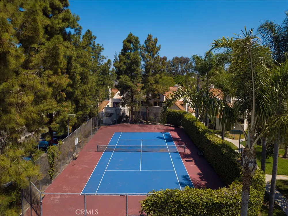 333 Melrose Drive #E Vista, CA 92083