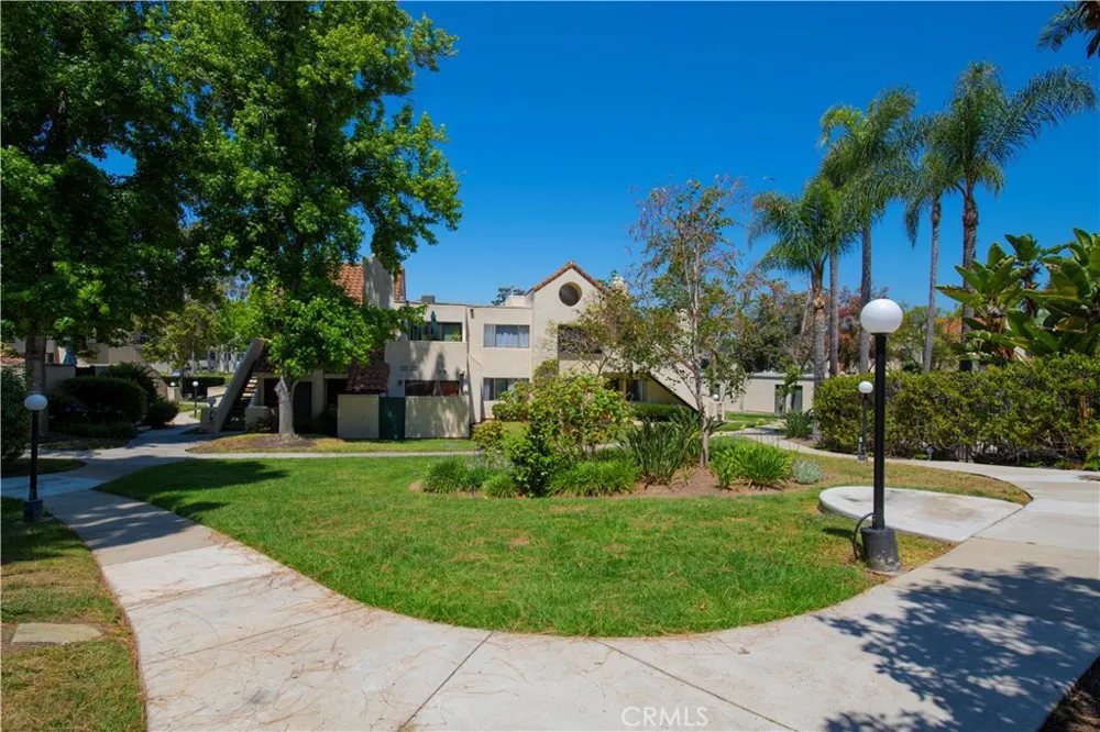 333 Melrose Drive #E Vista, CA 92083