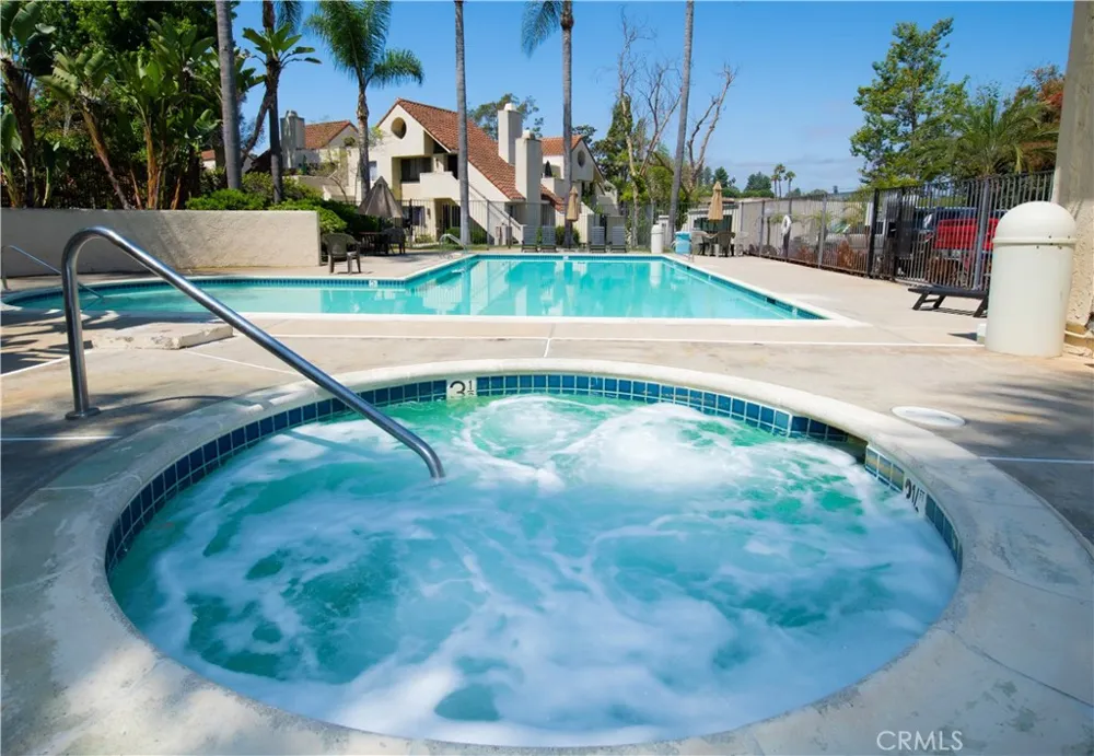 333 Melrose Drive #E Vista, CA 92083