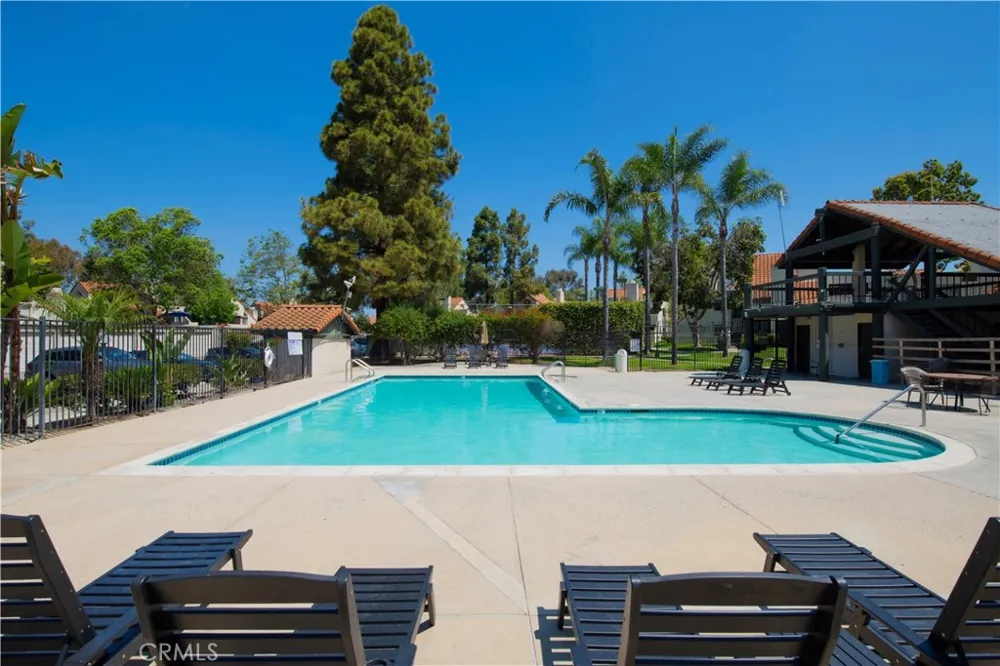 333 Melrose Drive #E Vista, CA 92083