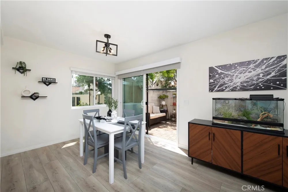 333 Melrose Drive #E Vista, CA 92083