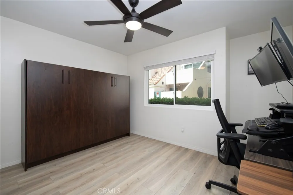 333 Melrose Drive #E Vista, CA 92083