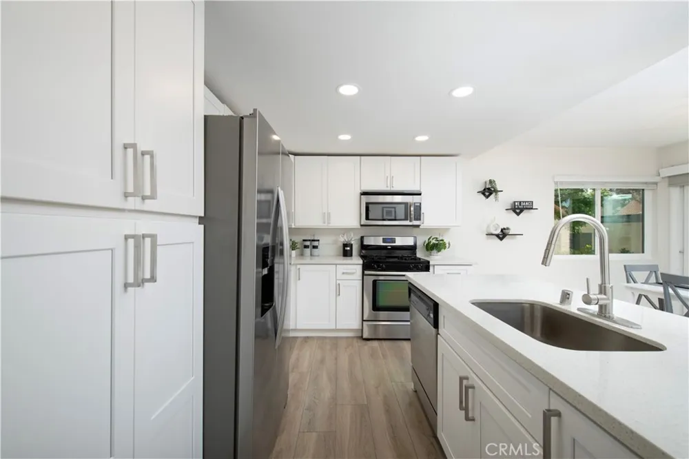 333 Melrose Drive #E Vista, CA 92083