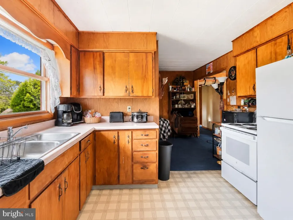 83 BETHLEHEM ROAD Oakland, MD 21550