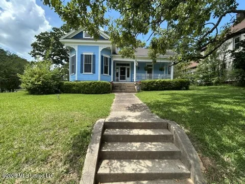 430 3rd Street
