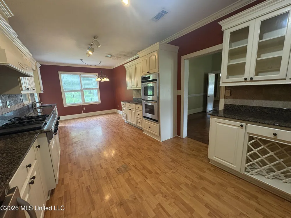 407 Heslep Street Pelahatchie, MS 39145