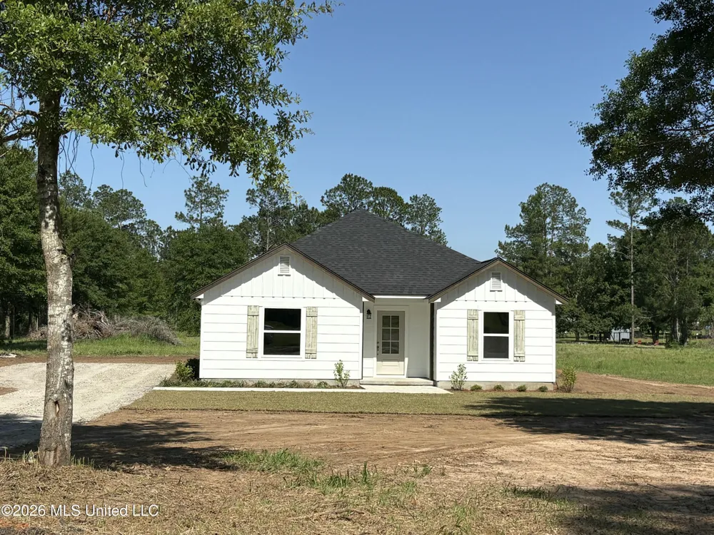 124 Albert Davis Road Lucedale, MS 39452