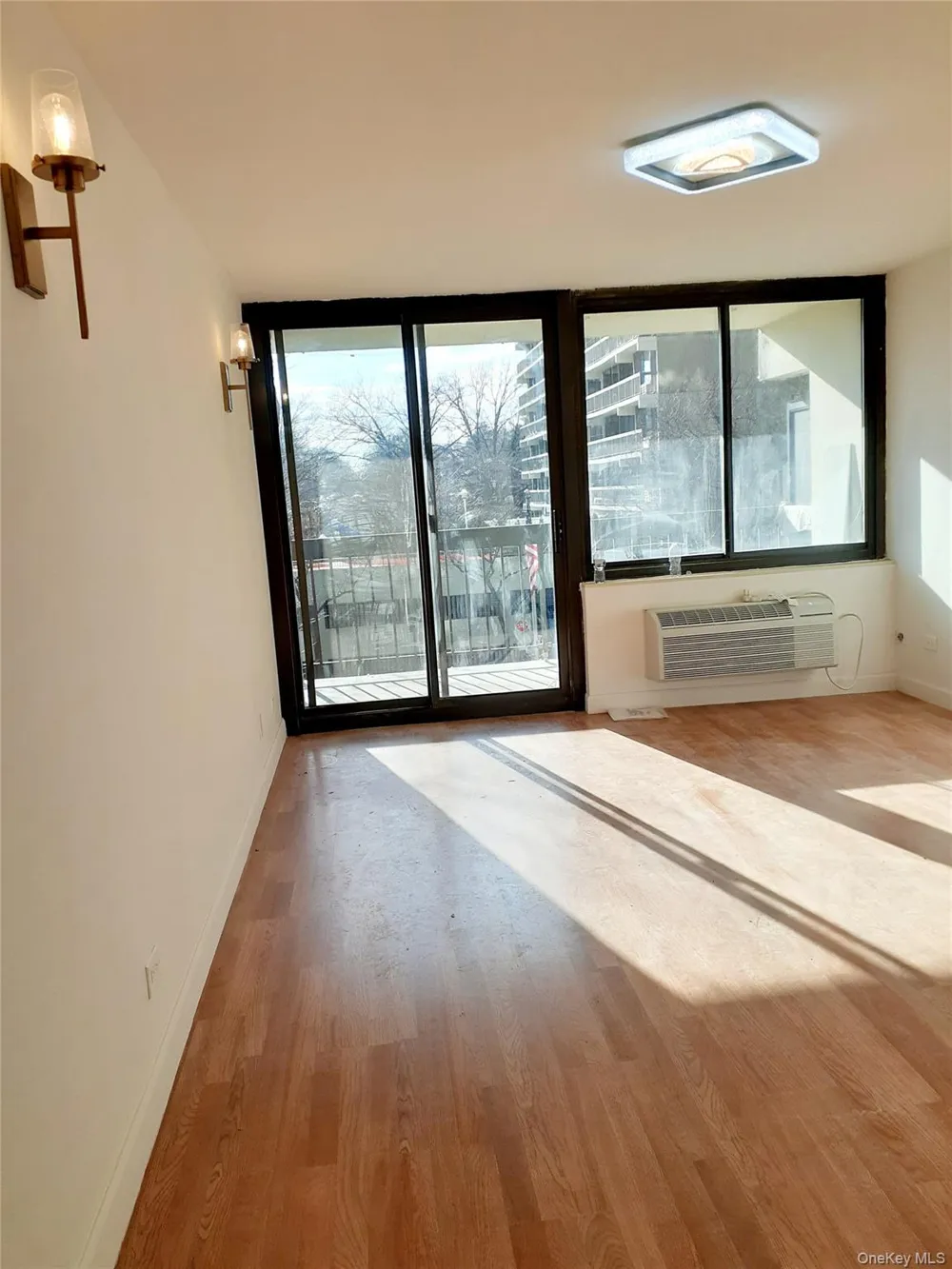 152-18 Union Turnpike #2B Flushing, NY 11367