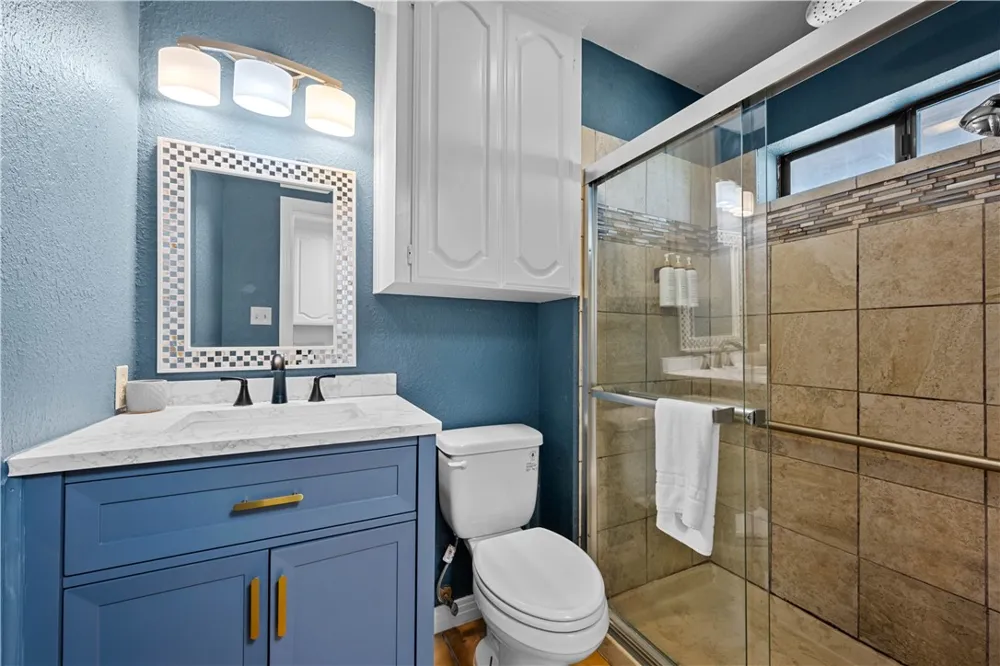 214 Bayview Drive Aransas Pass, TX 78336