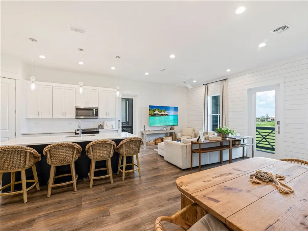 170 Spanish Dagger Port Aransas, TX 78373