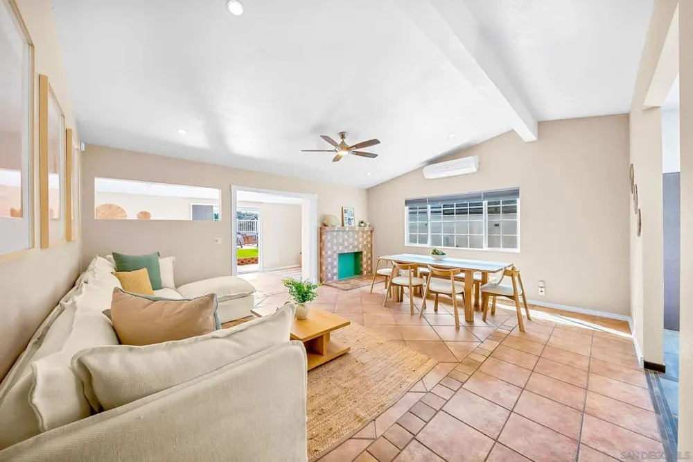 4786 Monongahela San Diego, CA 92117