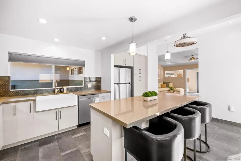 4786 Monongahela San Diego, CA 92117
