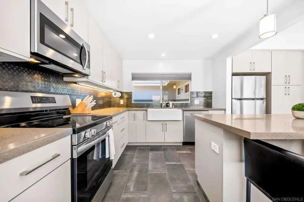 4786 Monongahela San Diego, CA 92117