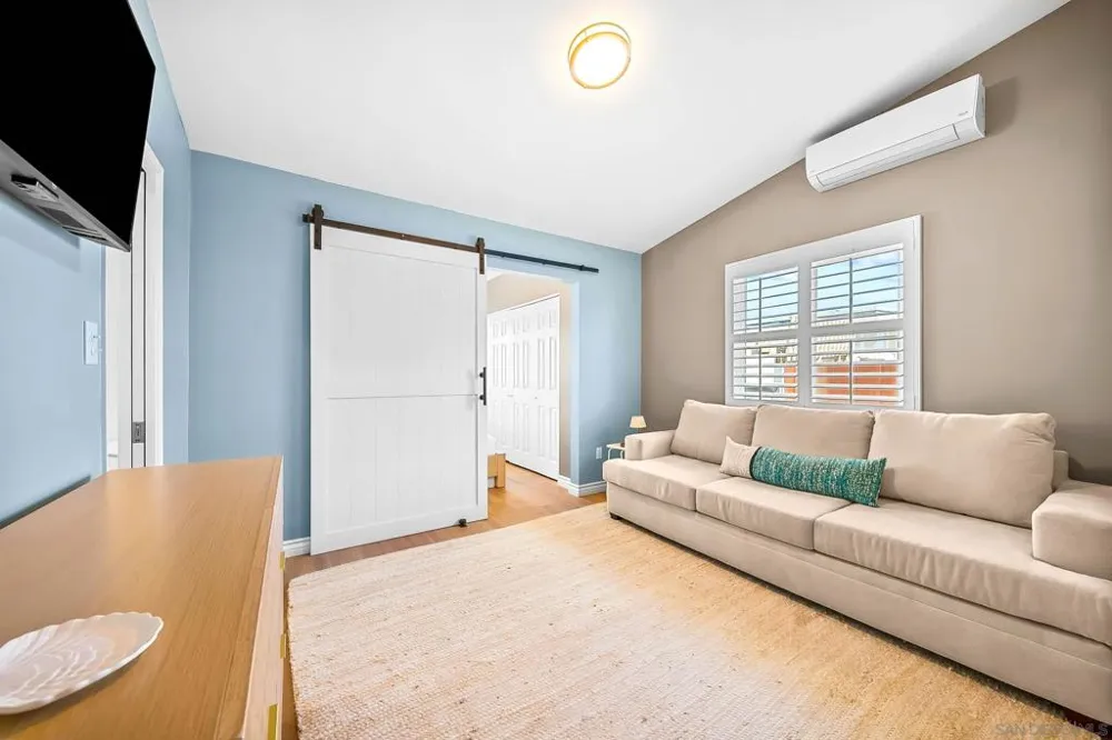 4786 Monongahela San Diego, CA 92117