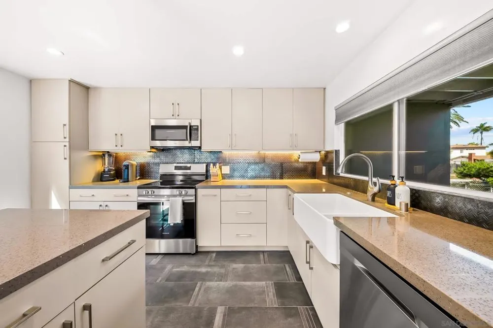 4786 Monongahela San Diego, CA 92117