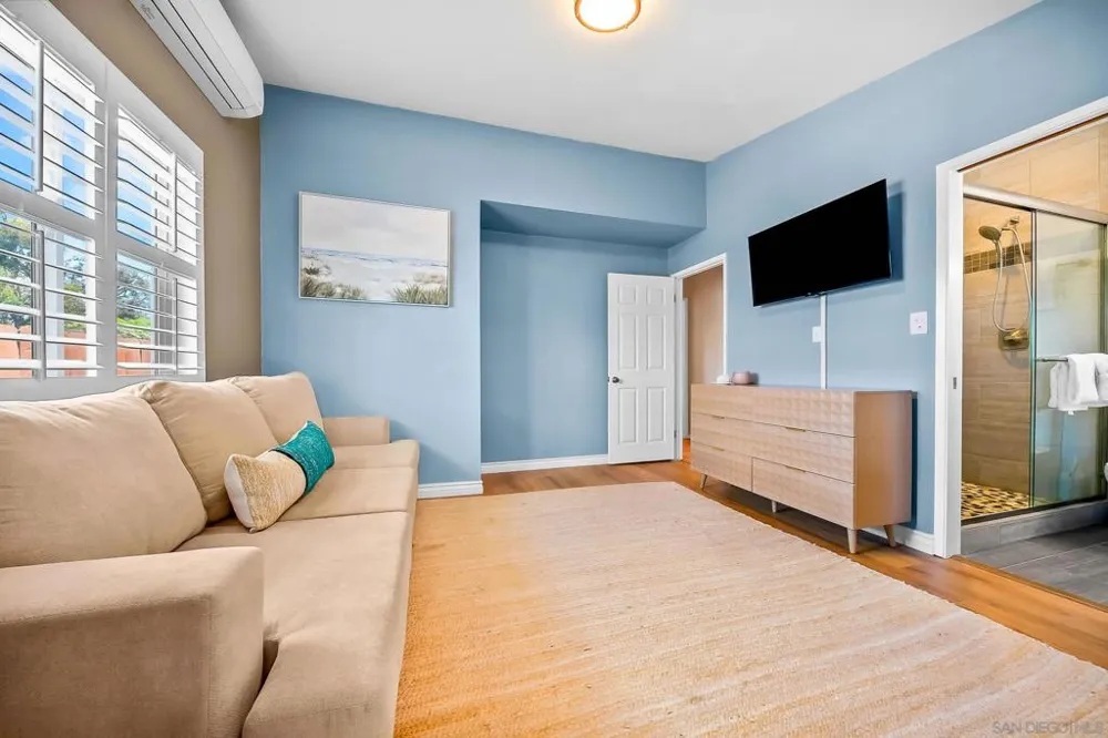 4786 Monongahela San Diego, CA 92117