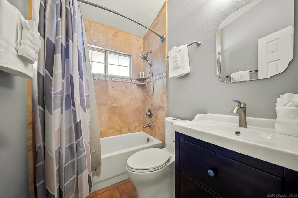 4786 Monongahela San Diego, CA 92117