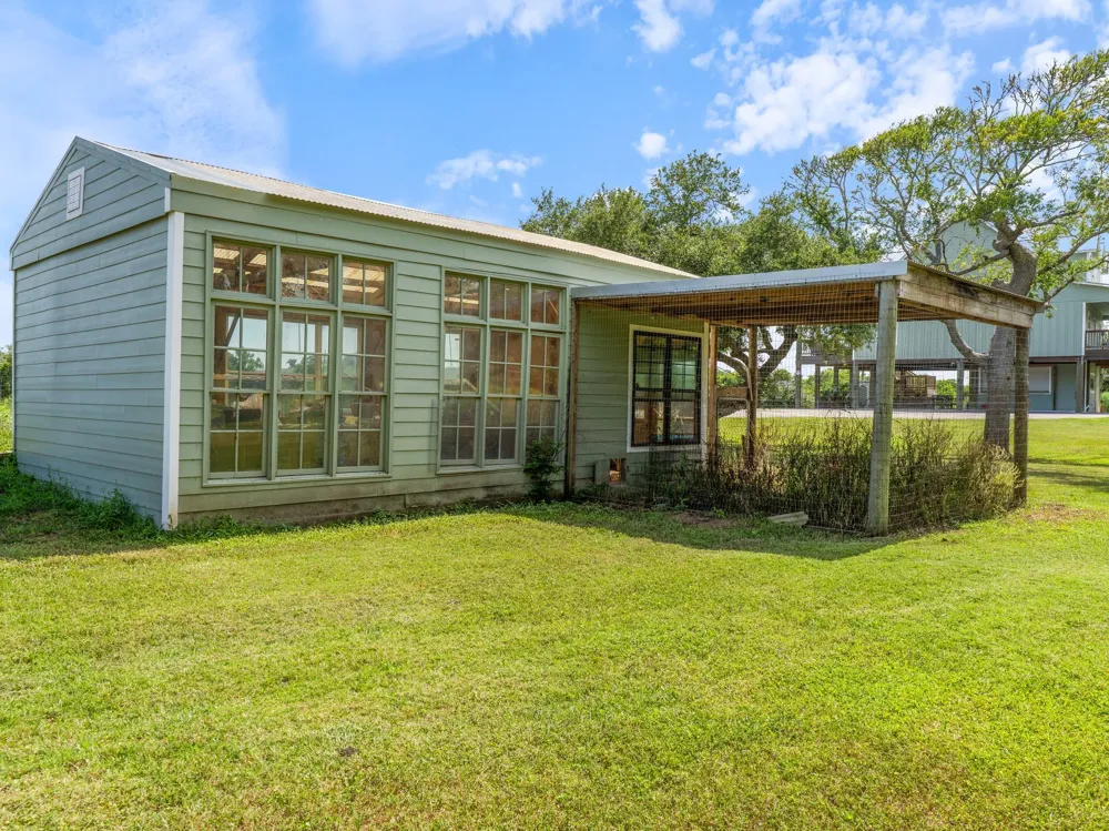 1851 County Road 297 Sargent, TX 77414