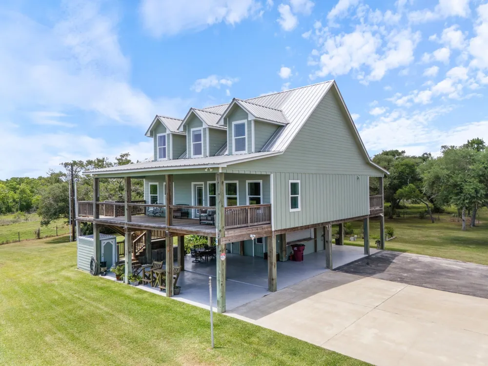 1851 County Road 297 Sargent, TX 77414