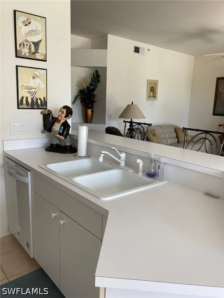 Cypress Trace Circle #102 Naples, FL 34119
