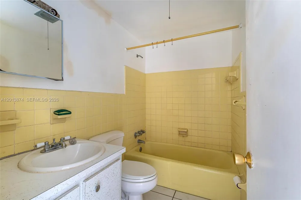 50 NW 204th St #H7 Miami Gardens, FL 33169