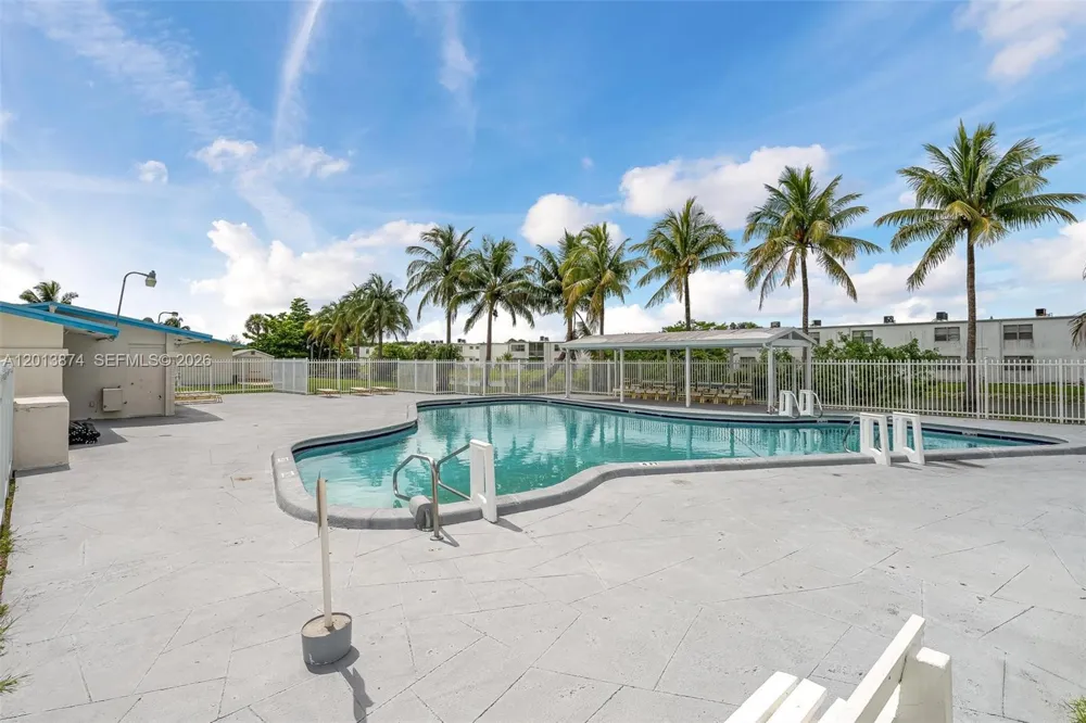50 NW 204th St #H7 Miami Gardens, FL 33169