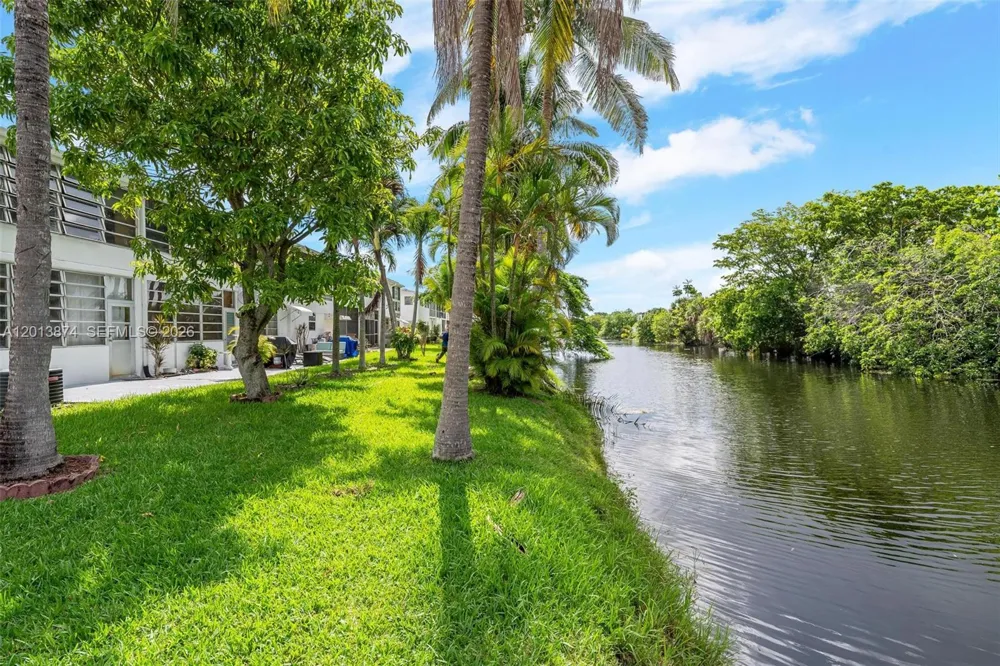 50 NW 204th St #H7 Miami Gardens, FL 33169