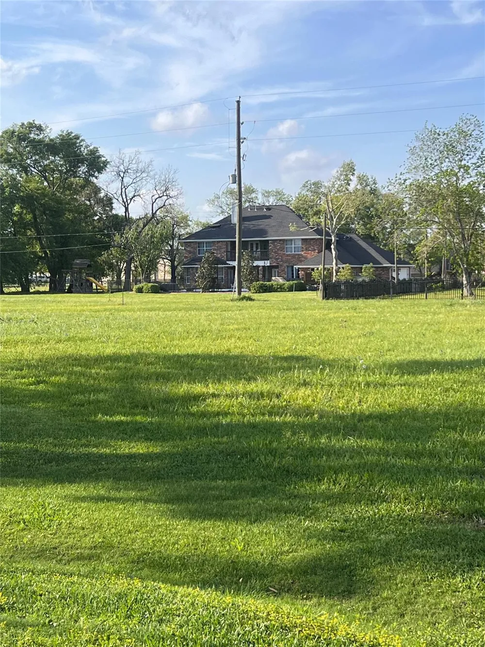 Pin Oak Circle Missouri City, TX 77459