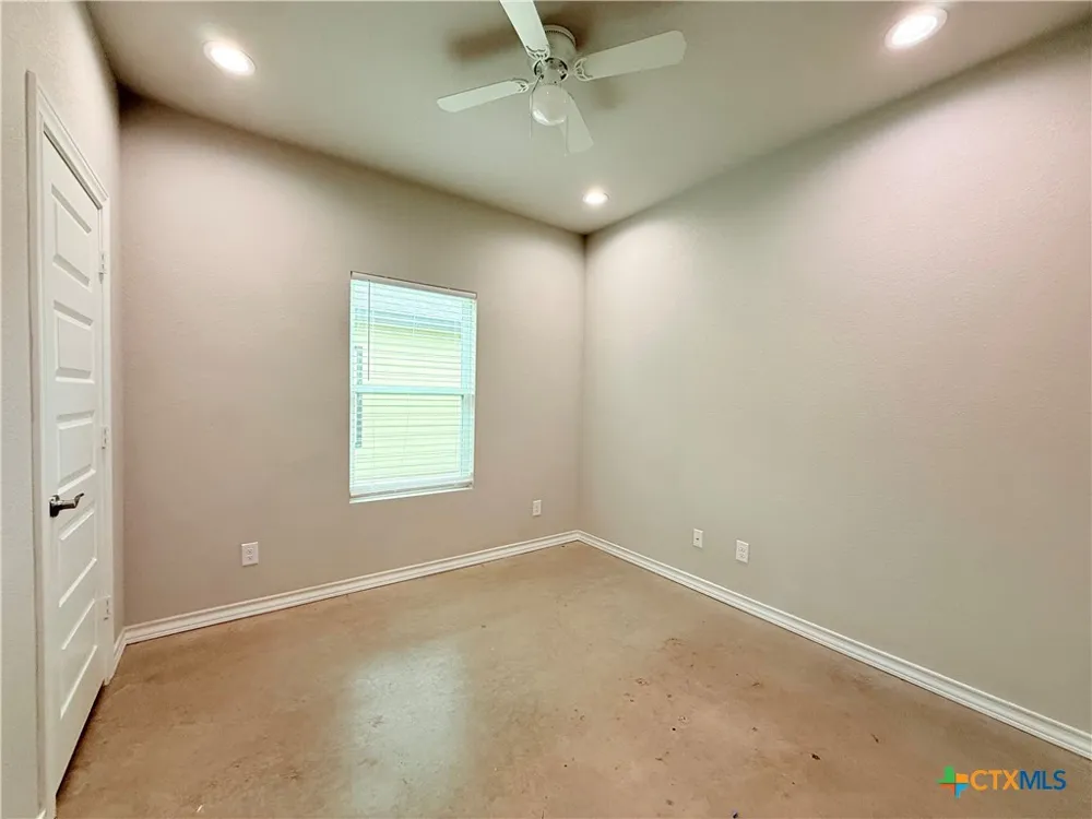 611 E Martindale Street #B Seguin, TX 78155