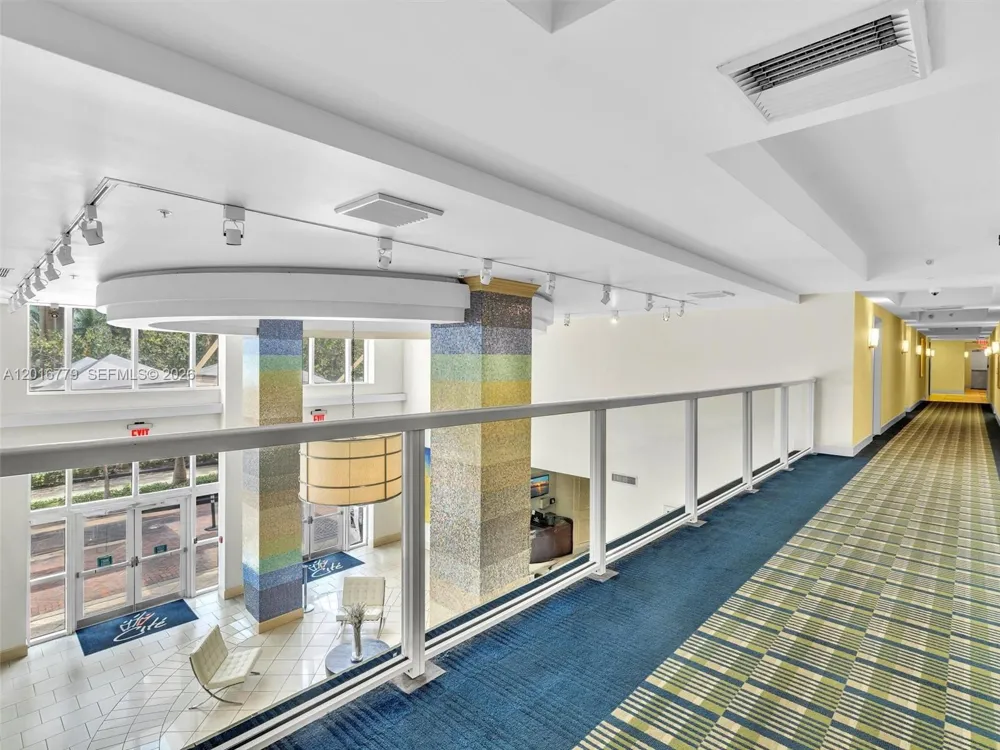 2000 Bayshore Dr #220 Miami, FL 33137